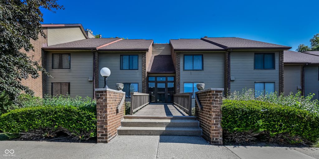 106 Knoll Court APT C, Noblesville, IN 46062