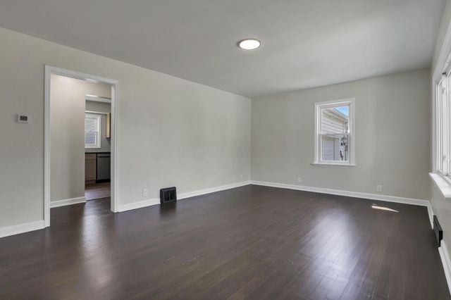 347 Wayne Avenue, Newark, OH 43055