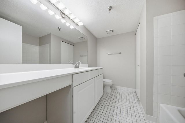 401 S 1st Street 401, Minneapolis, MN 55401