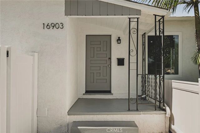 16903 Freeman Avenue, Lawndale, CA 90260