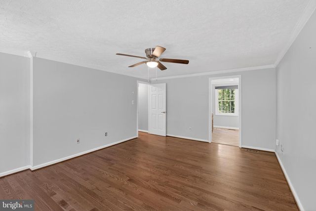 2909 BLUE ROBIN CT, Oak Hill, VA 20171