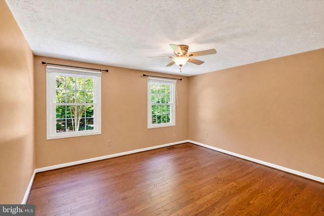2909 BLUE ROBIN CT, Oak Hill, VA 20171