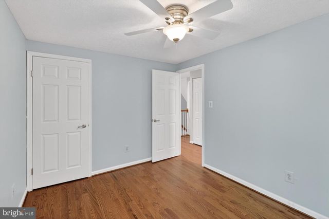 2909 BLUE ROBIN CT, Oak Hill, VA 20171