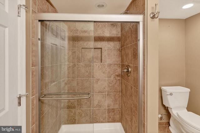 2909 BLUE ROBIN CT, Oak Hill, VA 20171
