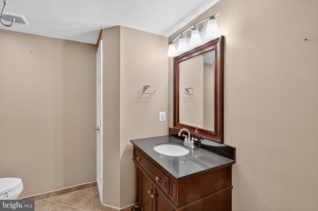 2909 BLUE ROBIN CT, Oak Hill, VA 20171