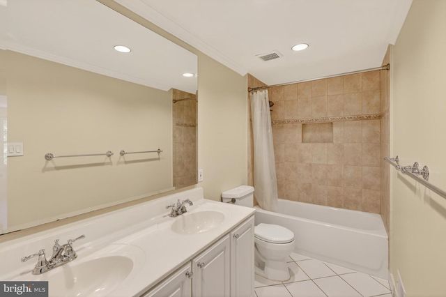 2909 BLUE ROBIN CT, Oak Hill, VA 20171