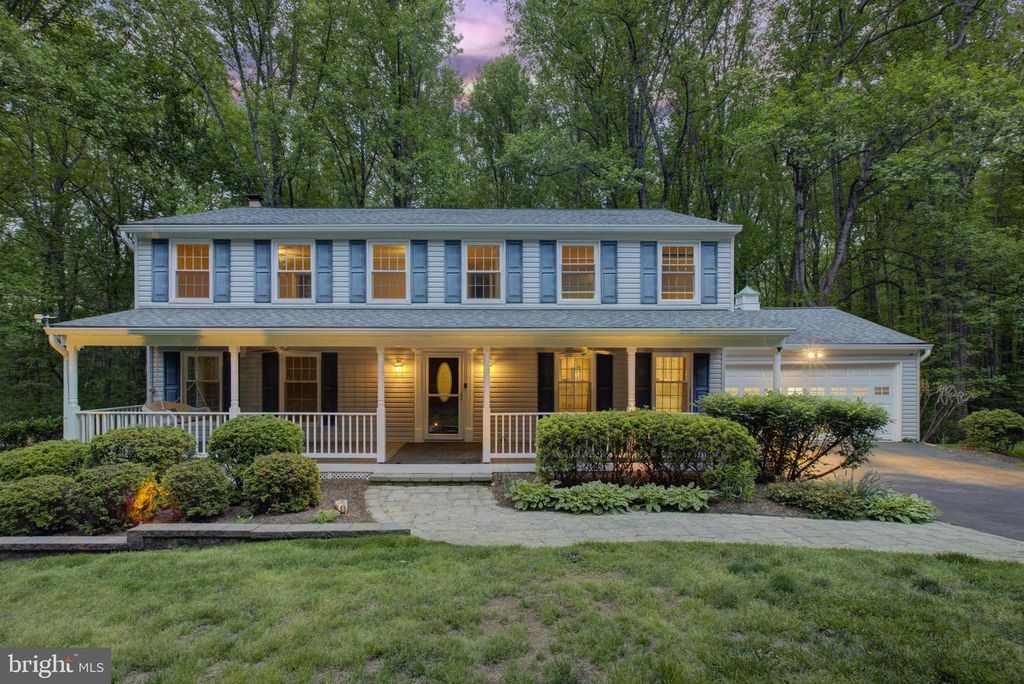 2909 BLUE ROBIN CT, Oak Hill, VA 20171