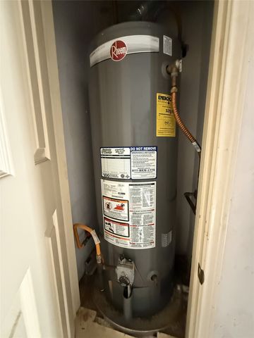 7606 Glenstone Street, Rowlett, TX 75089