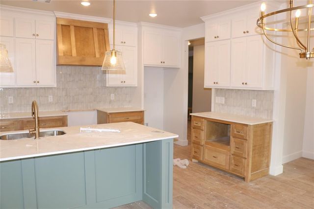 1210 Tawny Hills Road, Piedmont, OK 73078