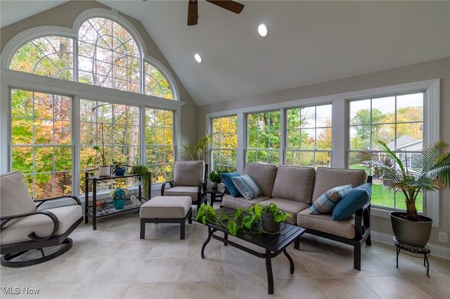 257 Sapphire Lane, Streetsboro, OH 44241