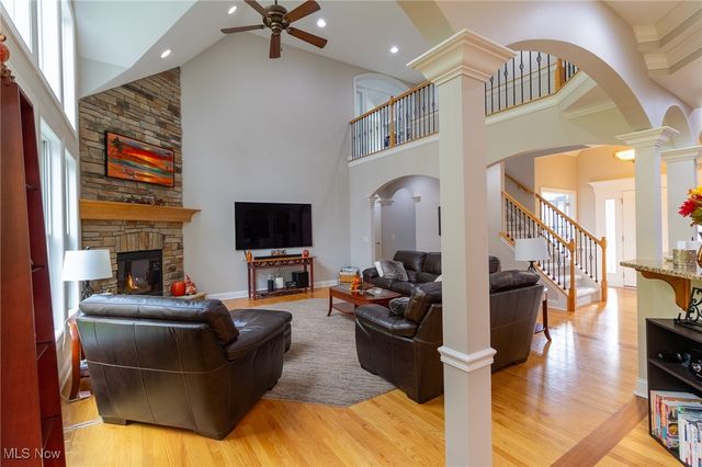 257 Sapphire Lane, Streetsboro, OH 44241