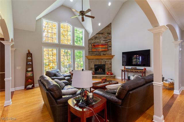 257 Sapphire Lane, Streetsboro, OH 44241