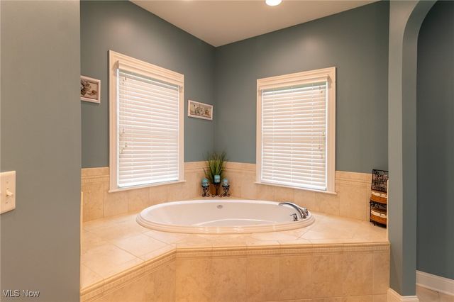 257 Sapphire Lane, Streetsboro, OH 44241