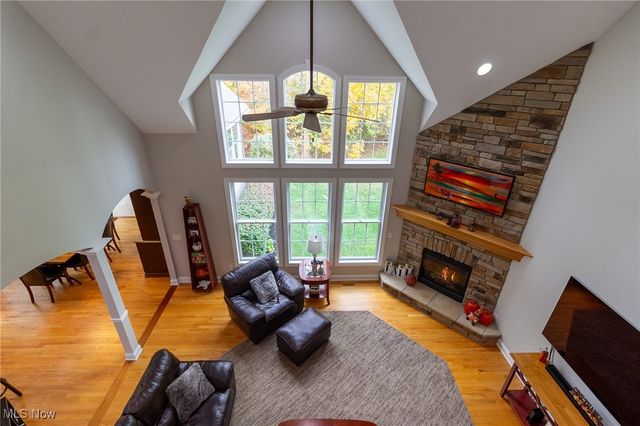 257 Sapphire Lane, Streetsboro, OH 44241