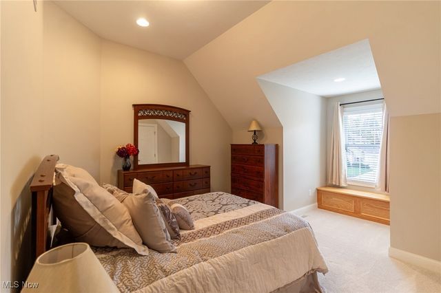 257 Sapphire Lane, Streetsboro, OH 44241