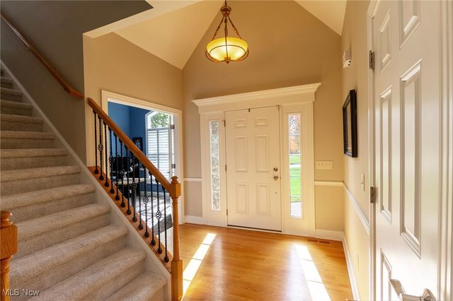 257 Sapphire Lane, Streetsboro, OH 44241