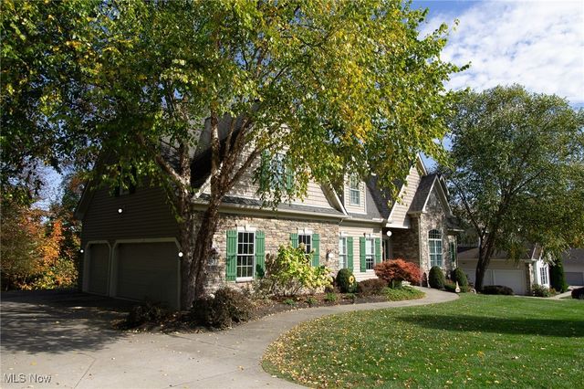 257 Sapphire Lane, Streetsboro, OH 44241