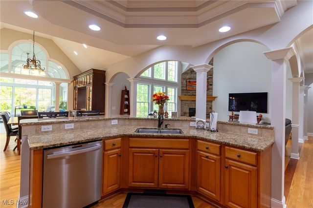 257 Sapphire Lane, Streetsboro, OH 44241