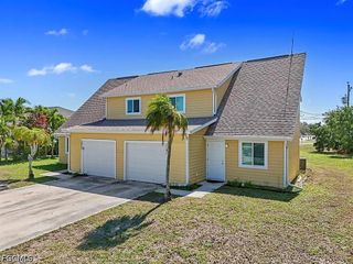 1101 Country Club BLVD, Cape Coral, FL 33990