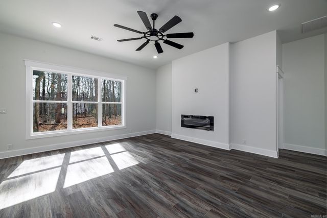 42 Tomelloso Way, Hot Springs Village, AR 71909