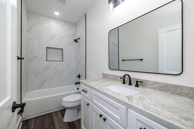 42 Tomelloso Way, Hot Springs Village, AR 71909