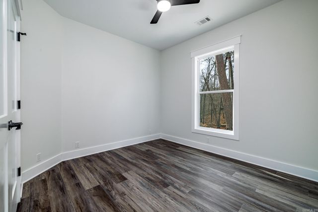 42 Tomelloso Way, Hot Springs Village, AR 71909