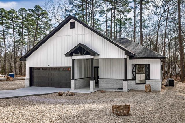 42 Tomelloso Way, Hot Springs Village, AR 71909