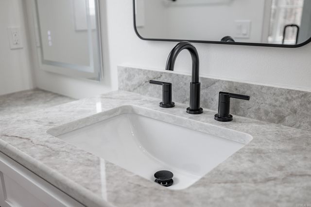 42 Tomelloso Way, Hot Springs Village, AR 71909