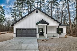 42 Tomelloso Way, Hot Springs Village, AR 71909