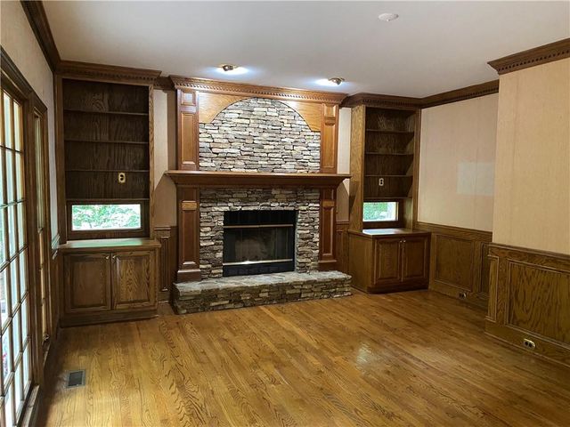 281 Oak Hammock Drive NW, Kennesaw, GA 30152