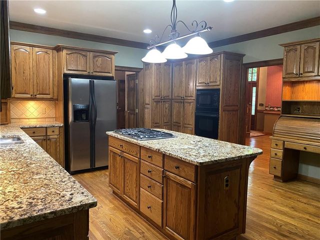 281 Oak Hammock Drive NW, Kennesaw, GA 30152