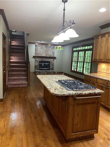 281 Oak Hammock Drive NW, Kennesaw, GA 30152