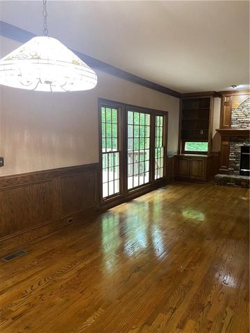 281 Oak Hammock Drive NW, Kennesaw, GA 30152