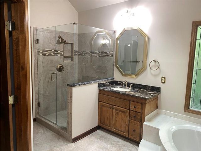 281 Oak Hammock Drive NW, Kennesaw, GA 30152