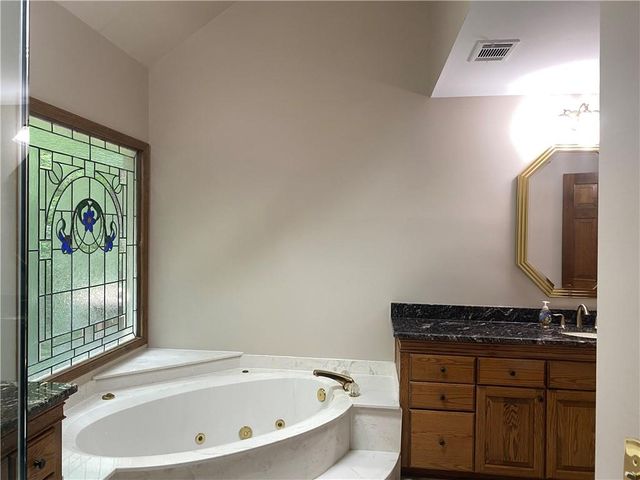 281 Oak Hammock Drive NW, Kennesaw, GA 30152