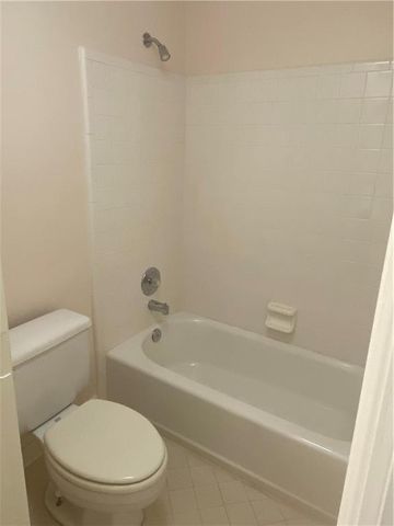 281 Oak Hammock Drive NW, Kennesaw, GA 30152