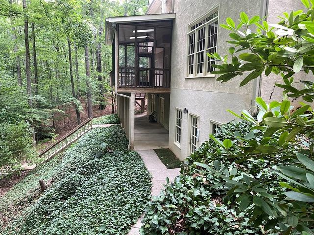 281 Oak Hammock Drive NW, Kennesaw, GA 30152