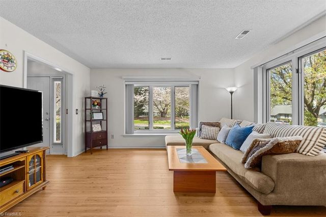 2612 Spring Bridge Circle, Greensboro, NC 27410