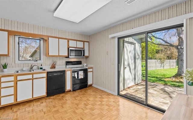 2612 Spring Bridge Circle, Greensboro, NC 27410