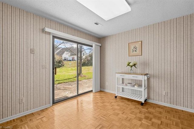 2612 Spring Bridge Circle, Greensboro, NC 27410