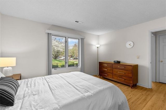 2612 Spring Bridge Circle, Greensboro, NC 27410