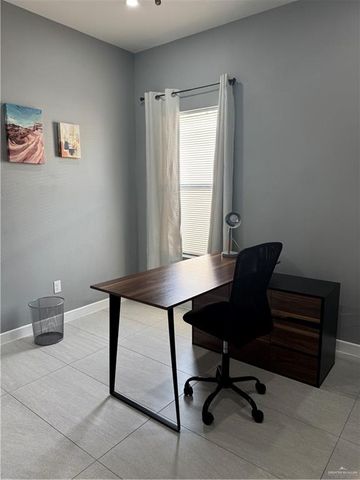 2022 Summerland Lane 4, Edinburg, TX 78541