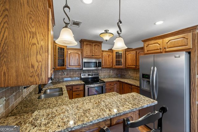 1211 Parham Town Road, Bowman, GA 30624