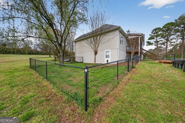 1211 Parham Town Road, Bowman, GA 30624