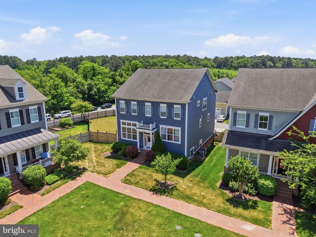Image 1 of property listing at 232 EVELYNE ST, Chester, MD 21619