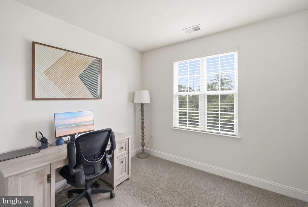 Image 16 of property listing at 232 EVELYNE ST, Chester, MD 21619