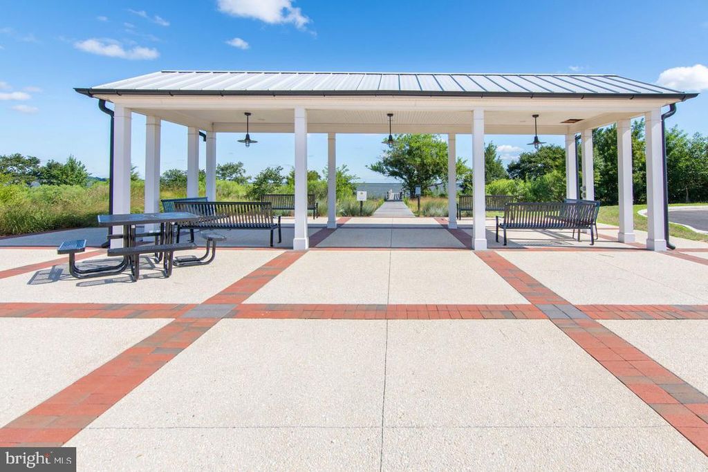 Image 33 of property listing at 232 EVELYNE ST, Chester, MD 21619
