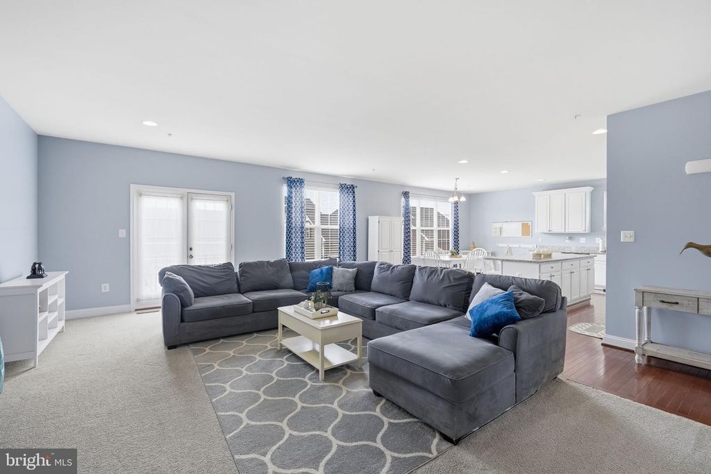 Image 7 of property listing at 232 EVELYNE ST, Chester, MD 21619