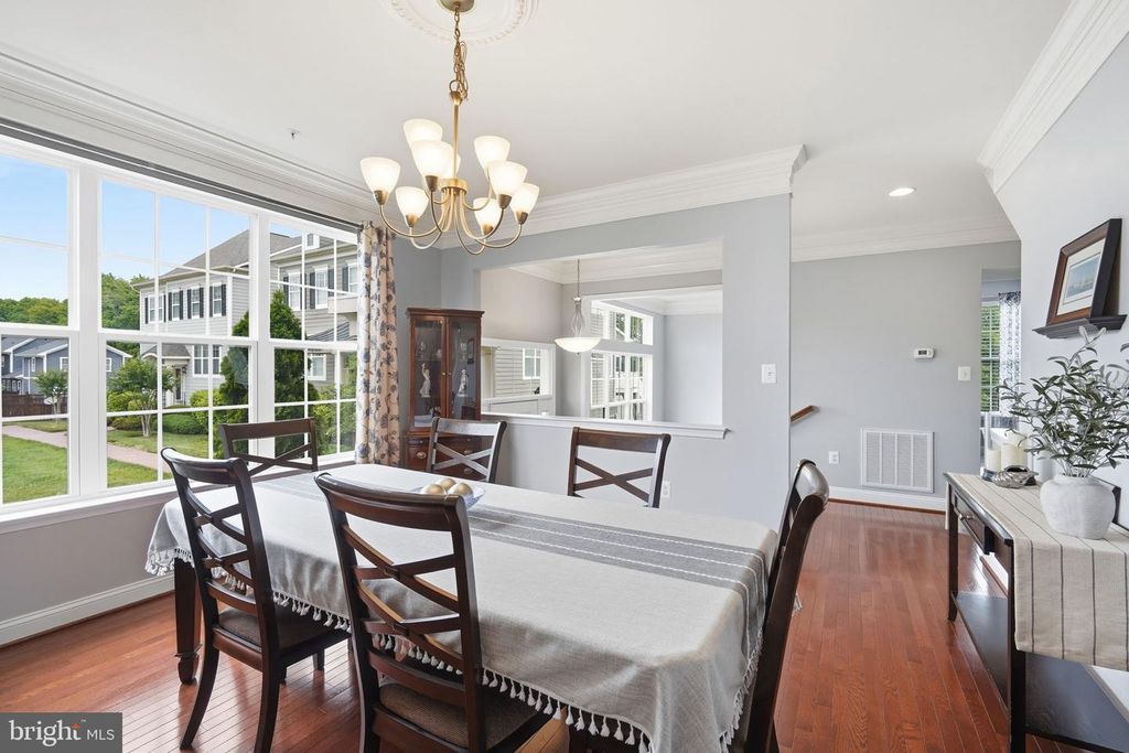 Image 9 of property listing at 232 EVELYNE ST, Chester, MD 21619