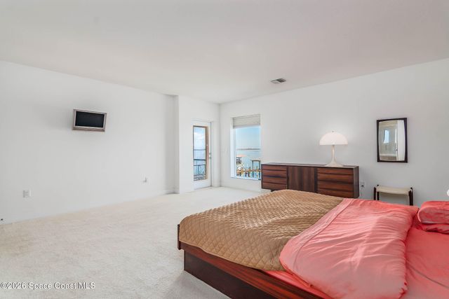 1870 Harbor Point Drive, Merritt Island, FL 32952